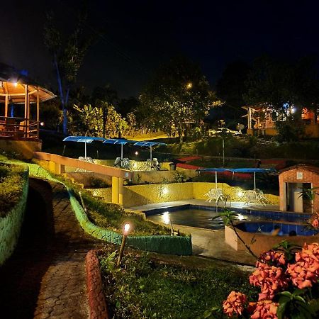 Hosteria Kasadasa 산토 도밍고 데 로스 콜로라도스 외부 사진