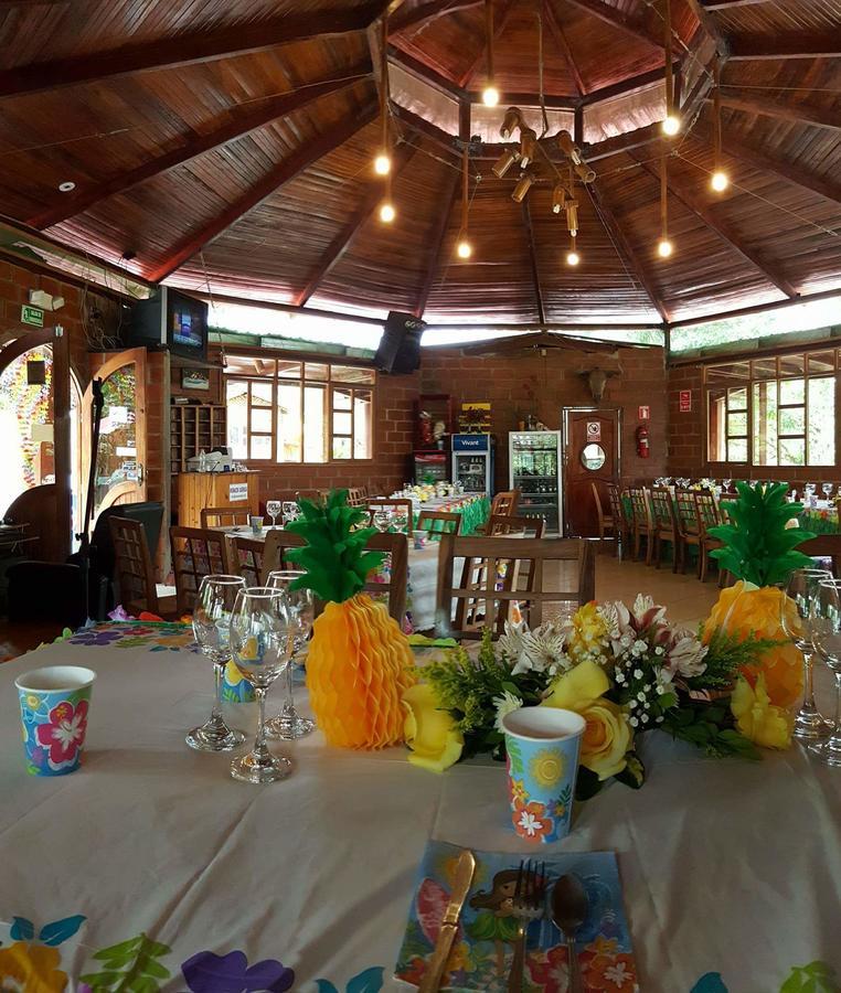 Hosteria Kasadasa 산토 도밍고 데 로스 콜로라도스 외부 사진