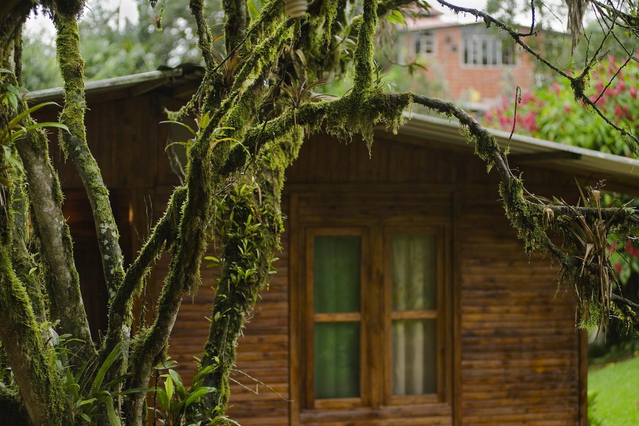 Hosteria Kasadasa 산토 도밍고 데 로스 콜로라도스 외부 사진